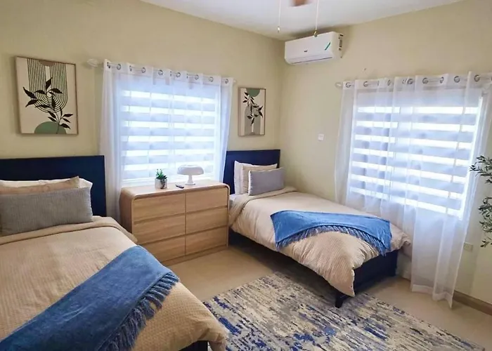 Holiday home Island Vyb Luxe Ochi Rios With Solar System