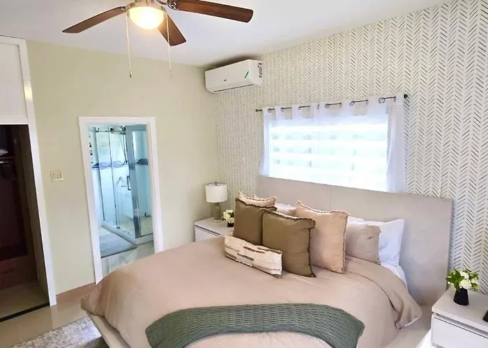Island Vyb Luxe Ochi Rios With Solar System