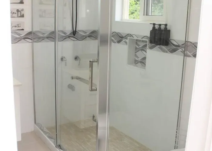 Island Vyb Luxe Ochi Rios With Solar System Holiday home *